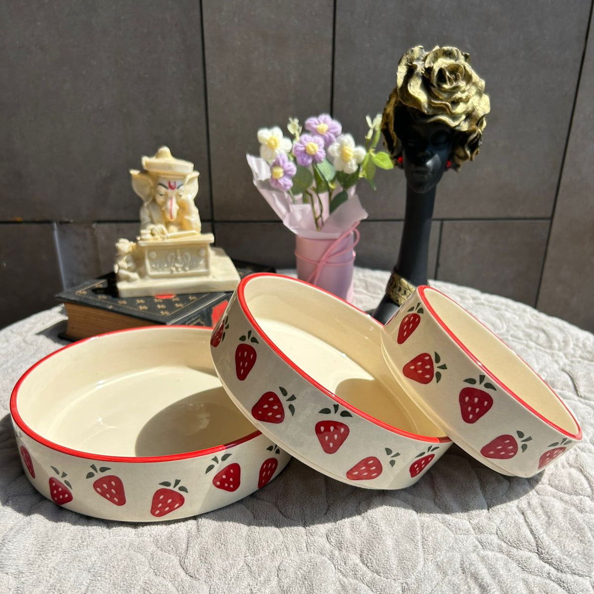 Strawberry set, handmade ceramic bowl in red