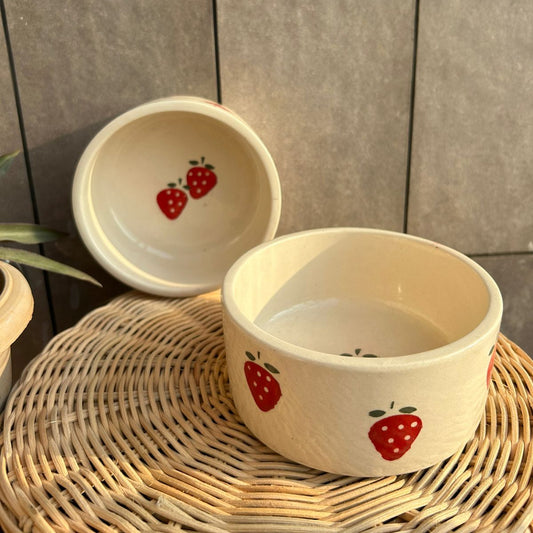 Strawberry Bowl, handmade ceramic bowl in red, view 2