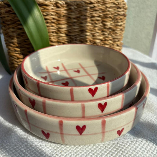 Set of 3 Heart bowls, handmade ceramic bowl in pink, view 2